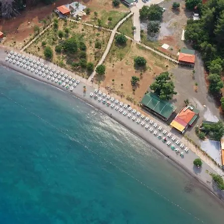 Villa Ege Goecek Havuzlu Tam Muestakil *