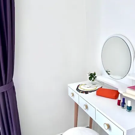 Villa Ege Goecek Havuzlu Tam Muestakil *