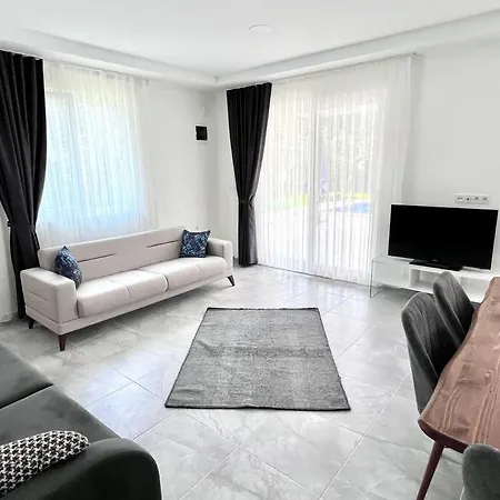 Villa Ege Goecek Havuzlu Tam Muestakil Dalaman